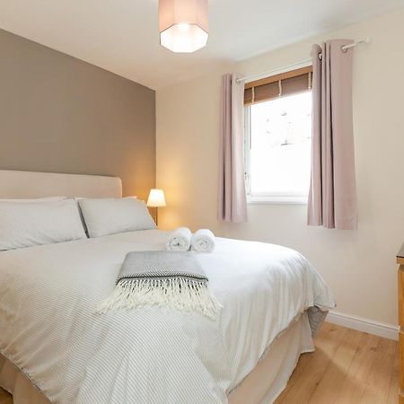 Dicksonfield Quiet Central Family Apartment With Parking Эдинбург Экстерьер фото