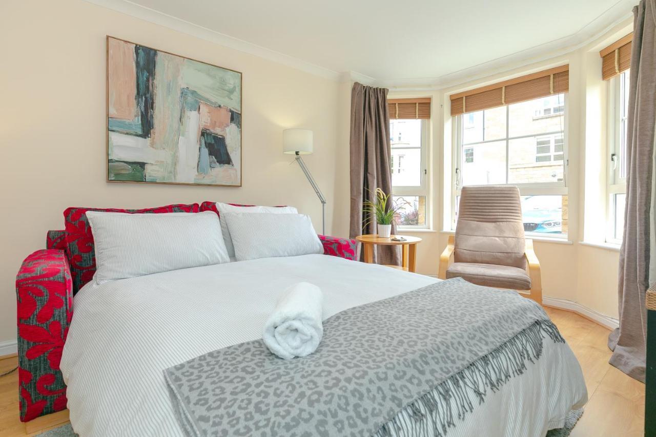 Dicksonfield Quiet Central Family Apartment With Parking Эдинбург Экстерьер фото