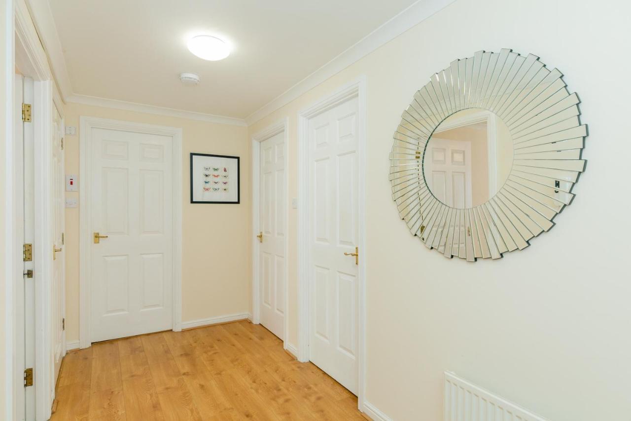 Dicksonfield Quiet Central Family Apartment With Parking Эдинбург Экстерьер фото